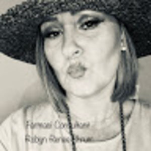 Meet your Posher, Robyn